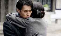 电视剧靳东,演绎时代变迁，塑造经典角色